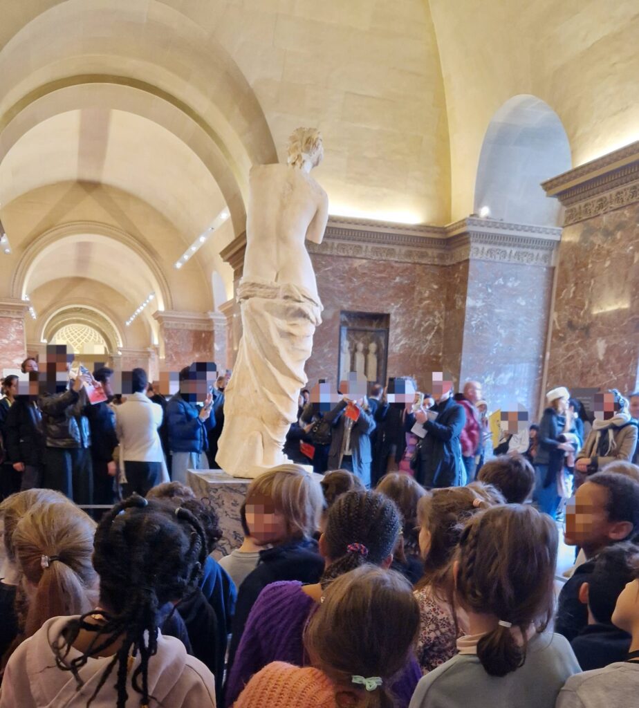 visite musee du Louvre avec des scolaires primaire